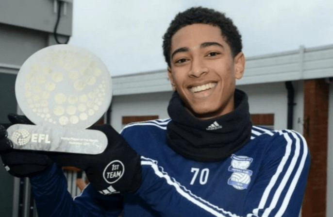 詹皇神秘“卧底”表现葬送湖人！13秒内失误致命，东契奇孤掌难鸣