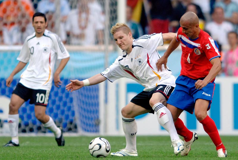 [中超]上海海港快速反击 莱昂纳多低射锁定胜局