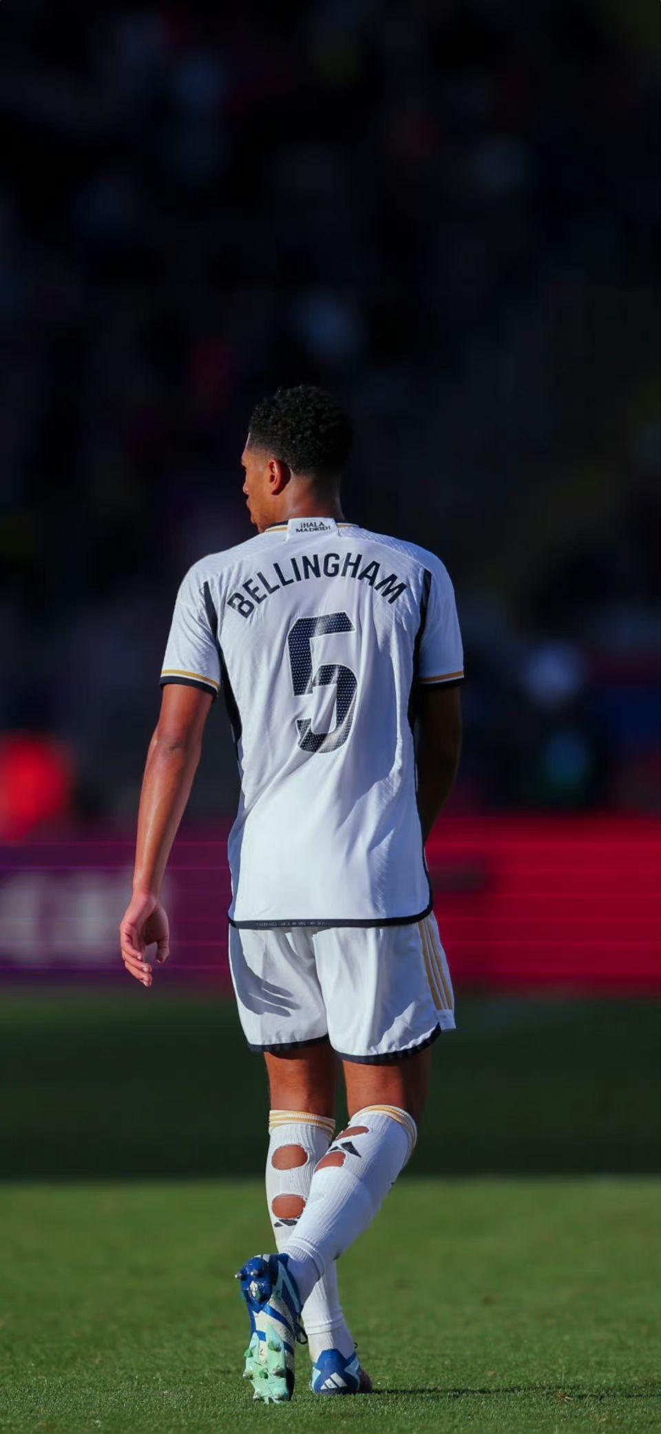 官方：博洛尼亚签下20岁挪威中卫赫兰；据悉转会费700万欧