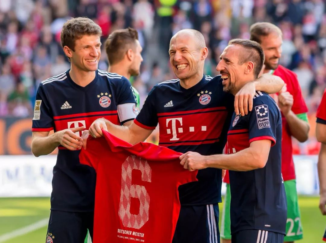 麦芬与LastWar你追我赶，《P5X》在海外终于“扬眉吐气” ｜ 大陆出海秀